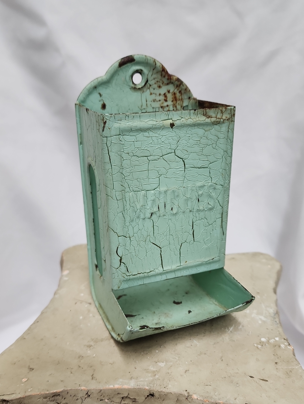 Vintage Rusted Crackle Paint Matches Wall Holder